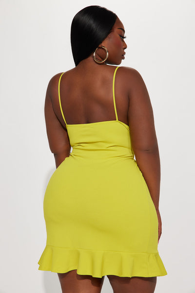 https://cdn.shopify.com/s/files/1/0293/9277/files/04-19-23Studio7_CB_SA_14-14-11_41_D31489KWD_Lime_1533_PLUS_JB.jpg?v=1682358401&with=400&height=600
