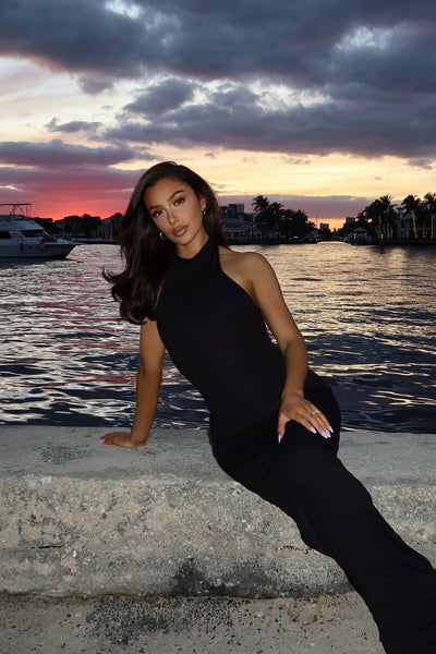 https://cdn.shopify.com/s/files/1/0293/9277/files/11-10-25_Smooth_Double_Lined_Halter_Maxi_Dress_Black_044_JR.jpg?v=1773873754&with=400&height=600