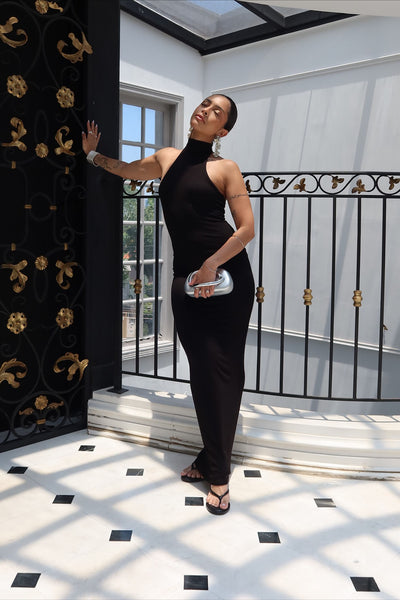 https://cdn.shopify.com/s/files/1/0293/9277/files/11-17-25_Smooth_Double_Lined_Halter_Maxi_Dress_Black_015_JR.jpg?v=1773873754&with=400&height=600